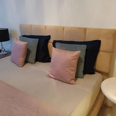 Aleje Jerozolimskie *