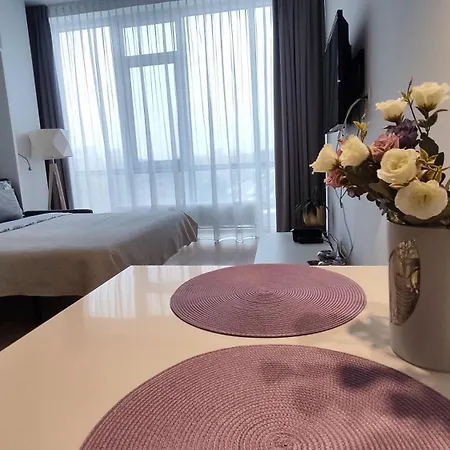 Aleje Jerozolimskie 아파트