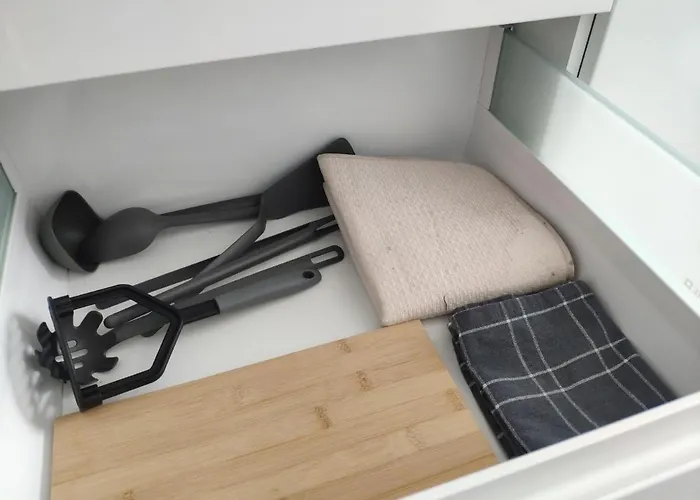 Aleje Jerozolimskie Apartman