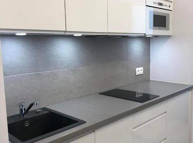 Aleje Jerozolimskie Apartman Varsó