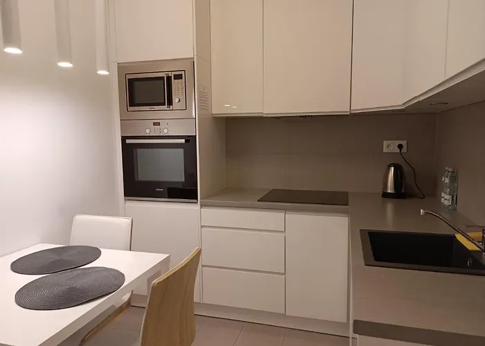 Aleje Jerozolimskie Apartman