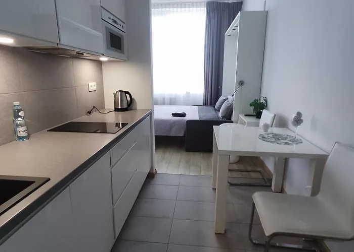 Aleje Jerozolimskie Apartman Varsó